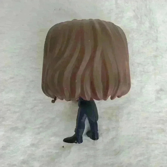 Umbrella Academy Vonya Funko Pop - Picture 2 of 4